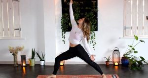 Yoga y mindfulness: Cultivando la atención plena en la práctica del yoga.